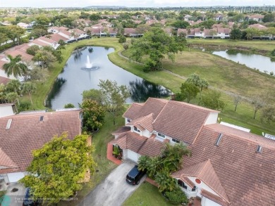 STUNNING 3br/2.5ba unit boasts corner location w/side entry on The Carolina Club in Florida - for sale on GolfHomes.com, golf home, golf lot