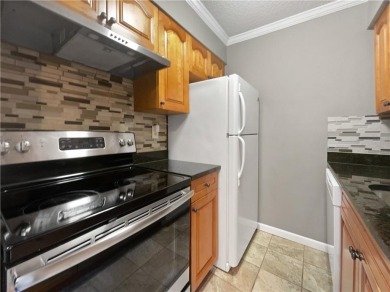 Seller is willing to cover up to six (6) months of the buyer's on Cross Creek Golf Course in Georgia - for sale on GolfHomes.com, golf home, golf lot