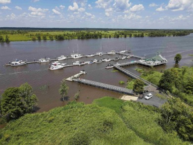 Step into a world of comfort, style, and convenience with this on Heritage Club in South Carolina - for sale on GolfHomes.com, golf home, golf lot