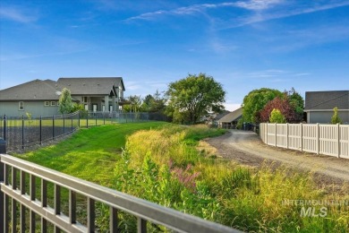 Nestled in the sought-after Redhawk Ridge subdivision, this on Hunters Point Golf Club in Idaho - for sale on GolfHomes.com, golf home, golf lot