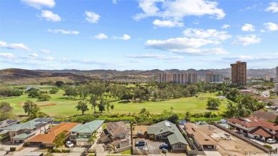 Welcome to this charming 2-bedroom, 1-bathroom condo in the on Honolulu Country Club in Hawaii - for sale on GolfHomes.com, golf home, golf lot