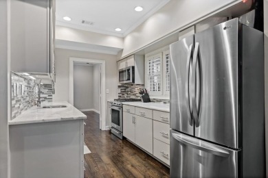 This 2 bed, 2 and 1/2 bath ALL BRICK END UNIT TOWNHOME offers on Ansley Golf Club At Mid-Town in Georgia - for sale on GolfHomes.com, golf home, golf lot