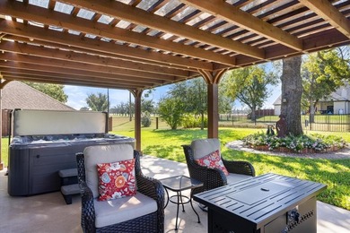 Immaculate 1,822-sq-ft residence perfectly situated within the on Pecan Plantation Country Club in Texas - for sale on GolfHomes.com, golf home, golf lot