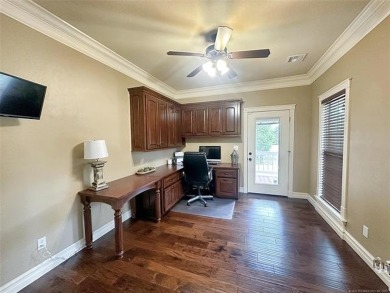 Luxurious 6 bedroom, 4.5 bath home on the 5th hole of Riverlinks on Tahlequah City Golf Course in Oklahoma - for sale on GolfHomes.com, golf home, golf lot