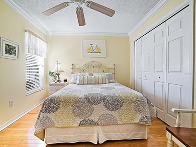 WARM AND WELCOMING this Beauregard villa is nestled in Greenwood on Oakleigh Executive Golf Course in Florida - for sale on GolfHomes.com, golf home, golf lot