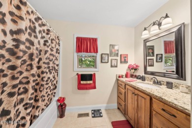 Spacious Ranch home with an open floor plan, split 3 Bedrooms/2 on Druid Hills Golf Club in Tennessee - for sale on GolfHomes.com, golf home, golf lot