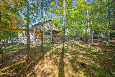 Spacious Ranch home with an open floor plan, split 3 Bedrooms/2 on Druid Hills Golf Club in Tennessee - for sale on GolfHomes.com, golf home, golf lot