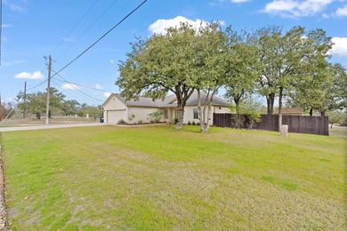 Come see this beautiful 3-bedroom, 2 -bath home with incredible on Packsaddle Country Club in Texas - for sale on GolfHomes.com, golf home, golf lot