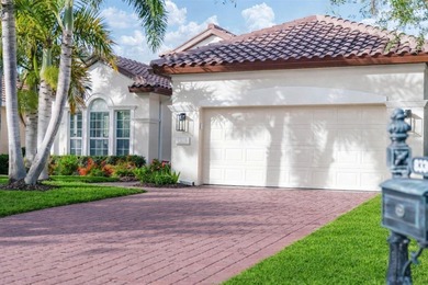 Rare found and absolutely stunning, this completely renovated on University Park Country Club in Florida - for sale on GolfHomes.com, golf home, golf lot