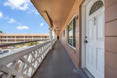 Beautifully updated 2/2 END UNIT on one of the largest 55+ on On Top Of The World Golf Course in Florida - for sale on GolfHomes.com, golf home, golf lot
