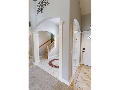 Well-maintained single-level home located in a gated community on Ridgecrest Golf Course in Idaho - for sale on GolfHomes.com, golf home, golf lot