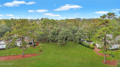 Close the back gate, shopping, groceries, dining  more!  Welcome on Belfair Golf Club in South Carolina - for sale on GolfHomes.com, golf home, golf lot