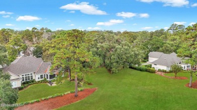Close the back gate, shopping, groceries, dining  more!  Welcome on Belfair Golf Club in South Carolina - for sale on GolfHomes.com, golf home, golf lot