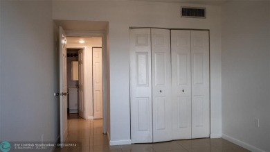 Unbeatable location in Aventura! Musts see 2/2, high floor unit on Turnberry Isle Resort and Club in Florida - for sale on GolfHomes.com, golf home, golf lot