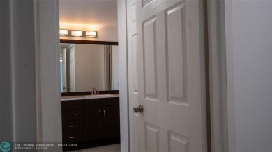 Unbeatable location in Aventura! Musts see 2/2, high floor unit on Turnberry Isle Resort and Club in Florida - for sale on GolfHomes.com, golf home, golf lot