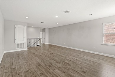 Luxurious 5 bed 3.5 bath home with a generous loft and 2 Car on Kings Ridge Golf Club in Florida - for sale on GolfHomes.com, golf home, golf lot