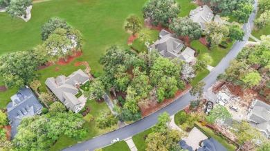 Close the back gate, shopping, groceries, dining  more!  Welcome on Belfair Golf Club in South Carolina - for sale on GolfHomes.com, golf home, golf lot