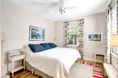 Well-maintained golf cottage offers privacy inside and out on Oak Harbor Country Club in Florida - for sale on GolfHomes.com, golf home, golf lot
