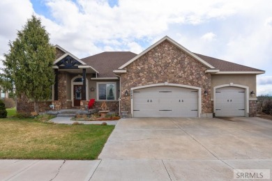 Welcome home to luxury and comfort!! Located in the beautiful on Sage Lakes Municipal Golf Course in Idaho - for sale on GolfHomes.com, golf home, golf lot