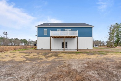 Welcome to 318 Landon Lane in Marsh Haven Landing, your on North Shore Country Club in North Carolina - for sale on GolfHomes.com, golf home, golf lot