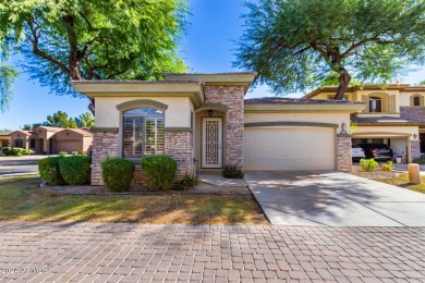 Beautiful 2 bedroom 2 bathroom 2 car garage home in gated on Ocotillo Golf Resort  in Arizona - for sale on GolfHomes.com, golf home, golf lot