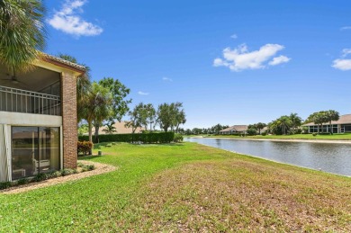 Welcome to 8073 Aberdeen Drive, a splendid real estate on Aberdeen Golf and Country Club in Florida - for sale on GolfHomes.com, golf home, golf lot