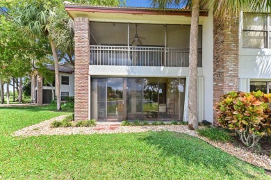 Welcome to 8073 Aberdeen Drive, a splendid real estate on Aberdeen Golf and Country Club in Florida - for sale on GolfHomes.com, golf home, golf lot