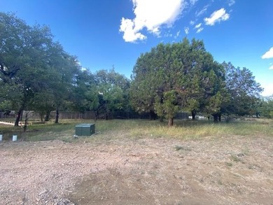 Great cul de sac level lot in beautiful Horseshoe Bay West. A on Ram Rock Golf Course in Texas - for sale on GolfHomes.com, golf home, golf lot