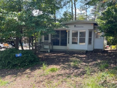 Your Perfect Lake Hartwell Getaway!
Located in the desirable on Cateechee Golf Club in Georgia - for sale on GolfHomes.com, golf home, golf lot