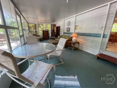 Your Perfect Lake Hartwell Getaway!
Located in the desirable on Cateechee Golf Club in Georgia - for sale on GolfHomes.com, golf home, golf lot