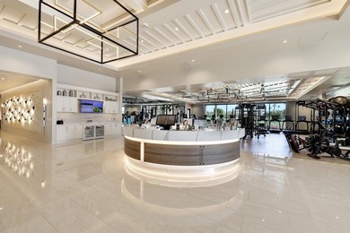 Stunningly remodeled 2BD + den, 3.5 BA Laramie model in The on The Lakes Country Club in California - for sale on GolfHomes.com, golf home, golf lot