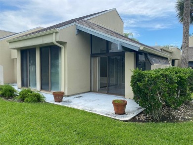 THIS PROPEETY NEEDS UPDATING AND IS BEING SOLD *AS IS*. THE on The Meadows Golf and Country Club in Florida - for sale on GolfHomes.com, golf home, golf lot