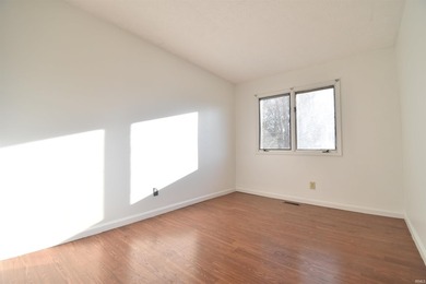 Highly desirable end-unit condo in Waters Edge II at The Pointe on The Eagle Pointe Golf Resort in Indiana - for sale on GolfHomes.com, golf home, golf lot