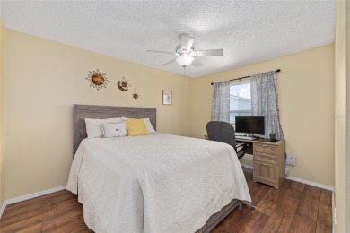 Welcome to the perfect home for you! This TURNKEY 2-bedroom on The Links of Spruce Creek in Florida - for sale on GolfHomes.com, golf home, golf lot