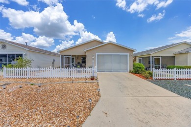 Welcome to the perfect home for you! This TURNKEY 2-bedroom on The Links of Spruce Creek in Florida - for sale on GolfHomes.com, golf home, golf lot