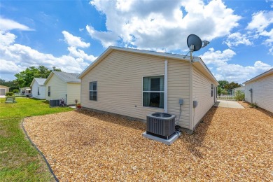 Welcome to the perfect home for you! This TURNKEY 2-bedroom on The Links of Spruce Creek in Florida - for sale on GolfHomes.com, golf home, golf lot
