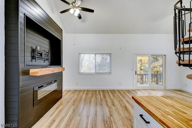 Freshly Painted, Second Floor Condo, Loft Style End Unit w/ on Minerals Golf Club in New Jersey - for sale on GolfHomes.com, golf home, golf lot