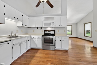 Move-in ready! This charming 3BR/2BA ranch sits on a level on Lakeview Golf Course in South Carolina - for sale on GolfHomes.com, golf home, golf lot
