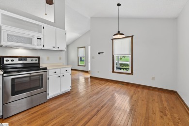 Move-in ready! This charming 3BR/2BA ranch sits on a level on Lakeview Golf Course in South Carolina - for sale on GolfHomes.com, golf home, golf lot