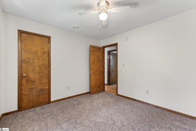 Move-in ready! This charming 3BR/2BA ranch sits on a level on Lakeview Golf Course in South Carolina - for sale on GolfHomes.com, golf home, golf lot