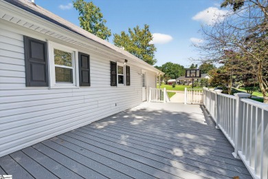 Move-in ready! This charming 3BR/2BA ranch sits on a level on Lakeview Golf Course in South Carolina - for sale on GolfHomes.com, golf home, golf lot