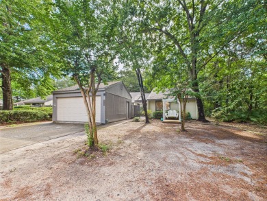 Secluded and beautifully updated, this charming 2-bedroom on Fairway Oaks at Magnolia Golf Course in Florida - for sale on GolfHomes.com, golf home, golf lot