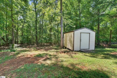 Move-in ready! This charming 3BR/2BA ranch sits on a level on Lakeview Golf Course in South Carolina - for sale on GolfHomes.com, golf home, golf lot