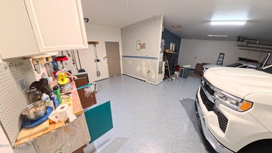 Beautiful south-side home with all the Havasu must haves on a on London Bridge Golf Course in Arizona - for sale on GolfHomes.com, golf home, golf lot