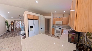 Beautiful south-side home with all the Havasu must haves on a on London Bridge Golf Course in Arizona - for sale on GolfHomes.com, golf home, golf lot