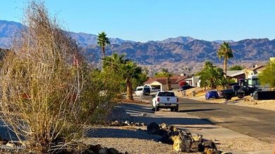 Beautiful south-side home with all the Havasu must haves on a on London Bridge Golf Course in Arizona - for sale on GolfHomes.com, golf home, golf lot