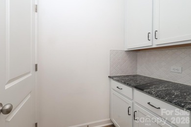 Immaculate single-level living in the highly coveted Stonebridge on Stonebridge Golf Club in North Carolina - for sale on GolfHomes.com, golf home, golf lot