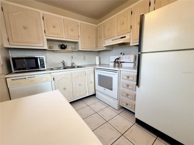 Move Right In to this Pointe West condominium. Sold with the on Summertree Golf Course in Florida - for sale on GolfHomes.com, golf home, golf lot
