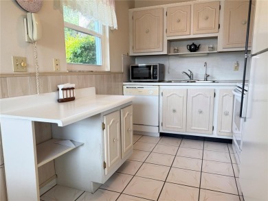 Move Right In to this Pointe West condominium. Sold with the on Summertree Golf Course in Florida - for sale on GolfHomes.com, golf home, golf lot