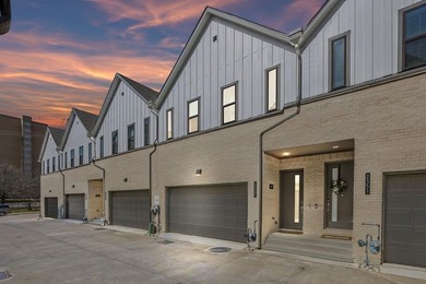 Modern 3 bedroom townhome near Downtown Dallas located at Fort on Stevens Park Golf Course in Texas - for sale on GolfHomes.com, golf home, golf lot